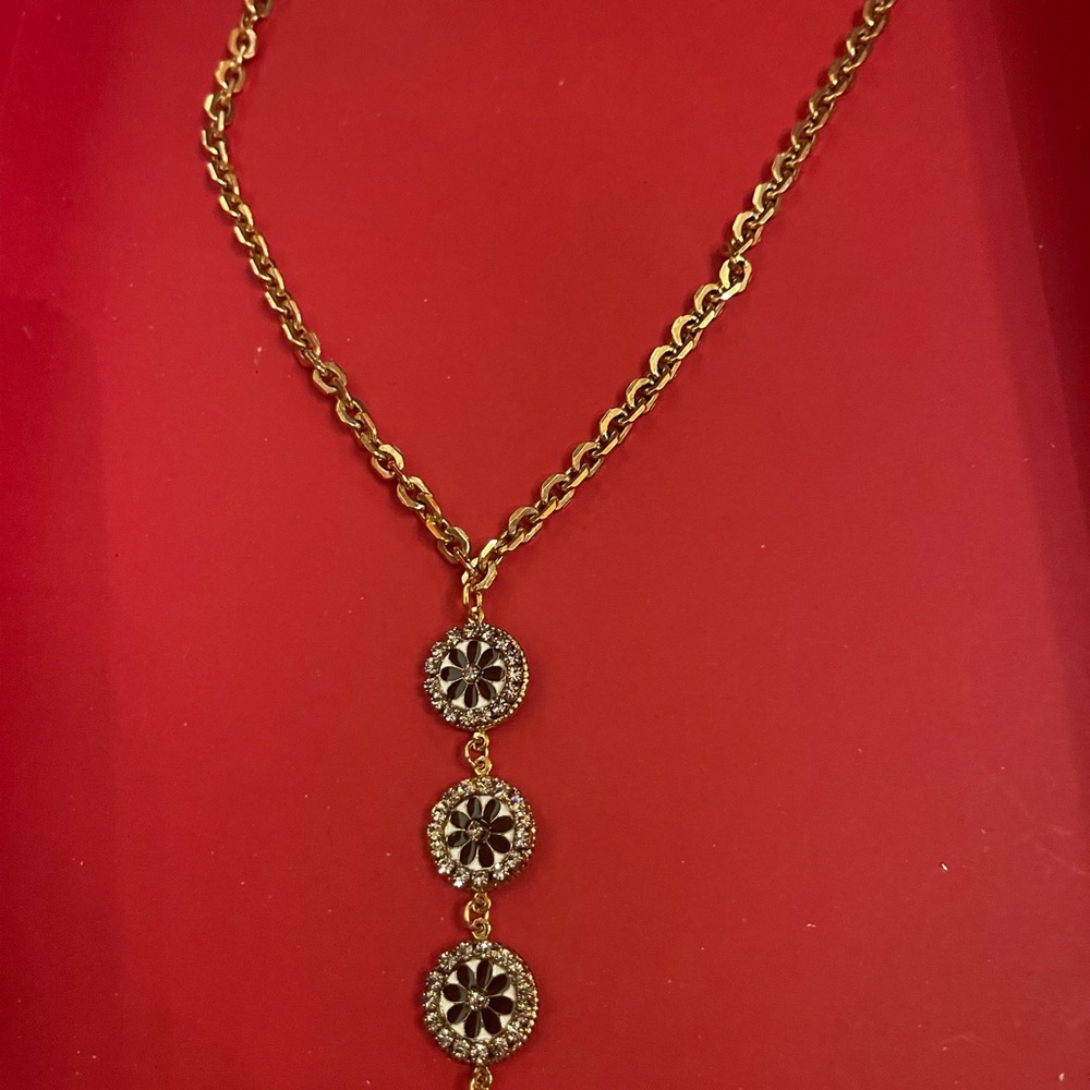 Tova Swarovski crsytals Chic Gold Necklace with Floral Pendants